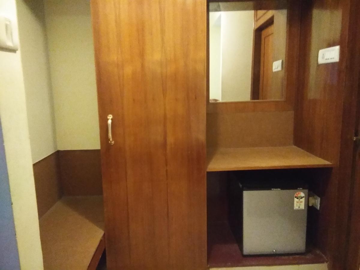 Hotel Pankaj 트리반드룸 외부 사진