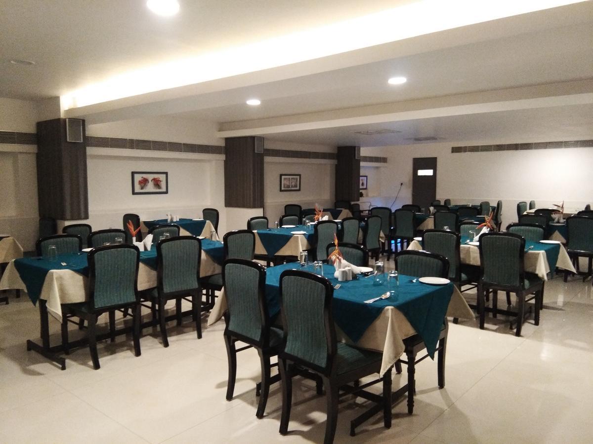 Hotel Pankaj 트리반드룸 외부 사진
